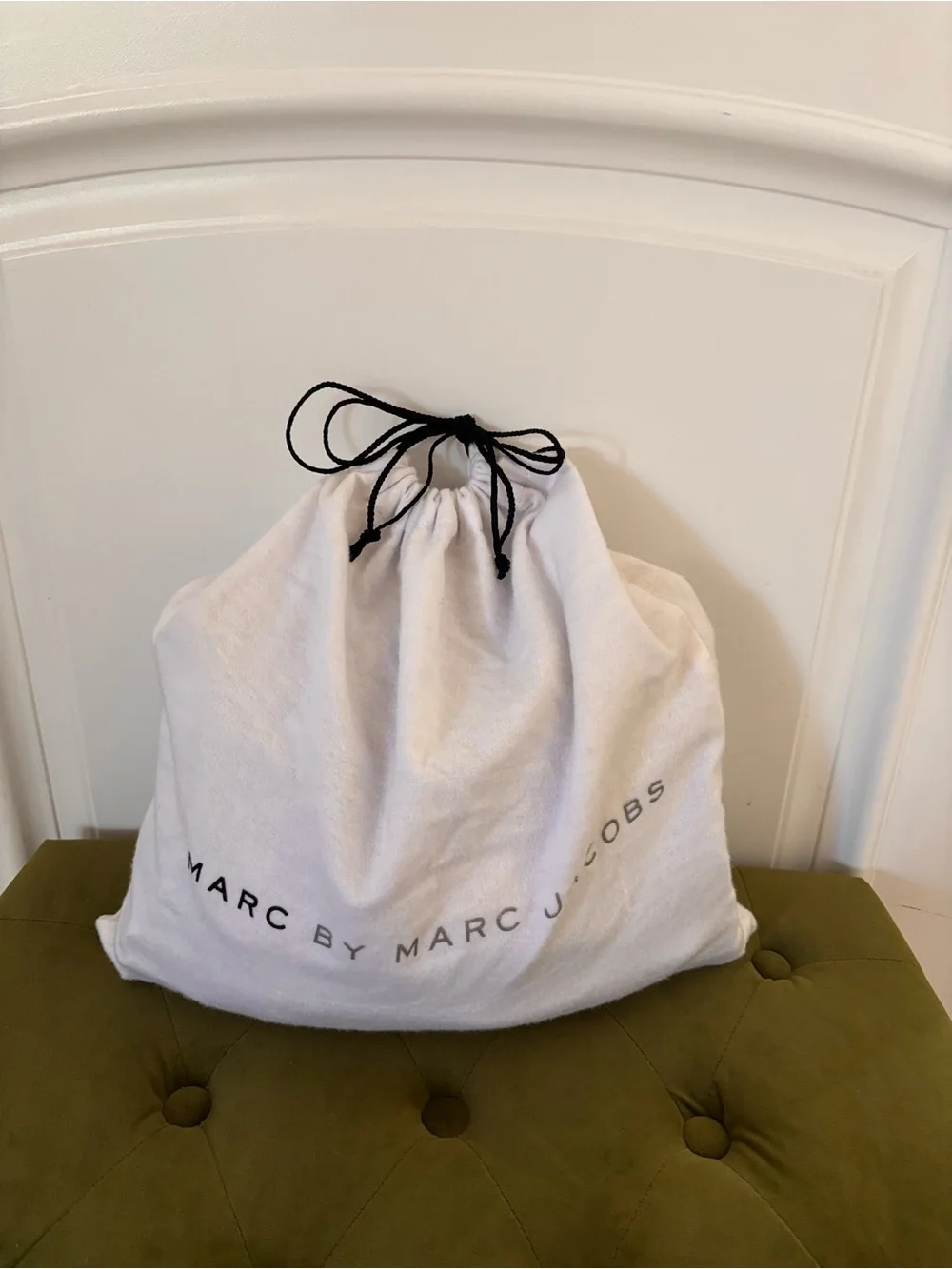 Marc by Marc Jacobs Taupe Pebbled Leather Shoulder Bag with Gold Hardware